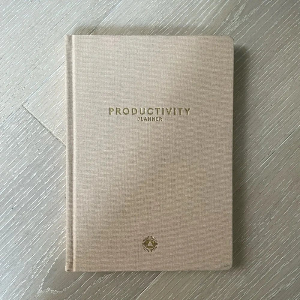 Intelligent Change Productivity Planner Weekly -Women’s Cream Organizer Book NEW